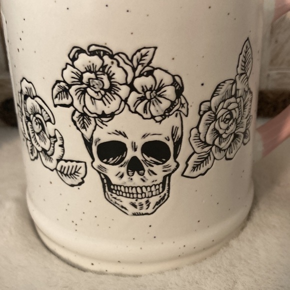 Cobwebs and Cauldrons Skull Mug - Picture 2 of 8